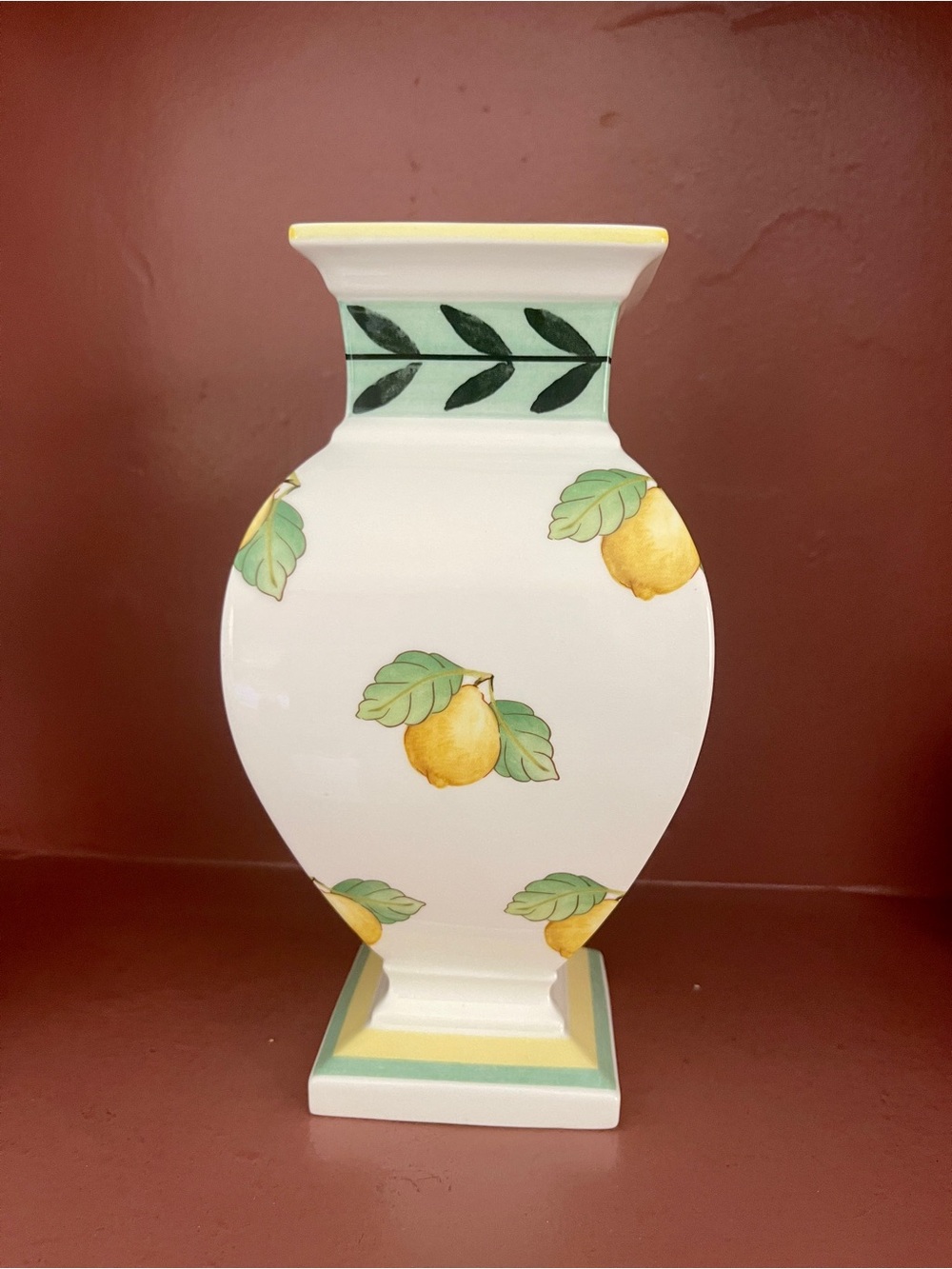 Villeroy & Boch Lemon Motif Ceramic Vase in White, Yellow, Green